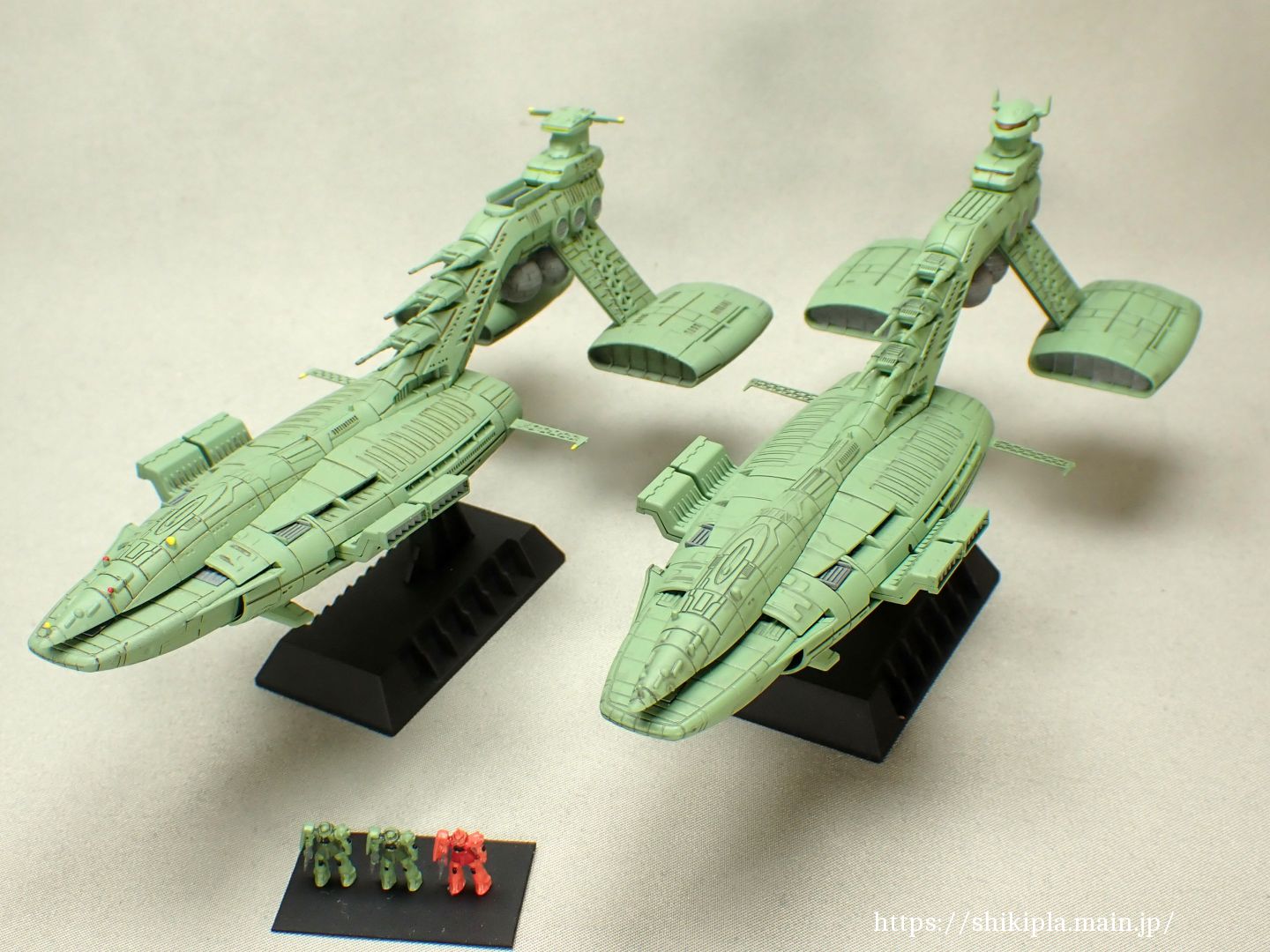 Ｇガンダム　ジオン軍巡洋艦 Gガンダム ジオン軍巡洋艦 Gガンダム ジオン軍巡洋艦 はかなく消え